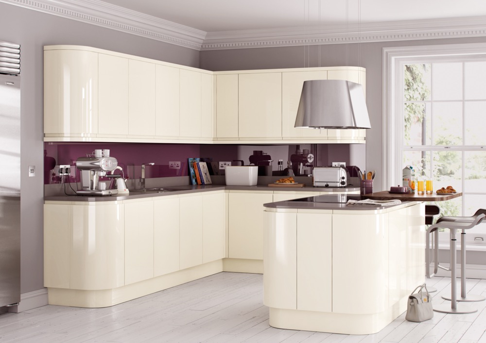 Lucente Gloss in Cream by TKC